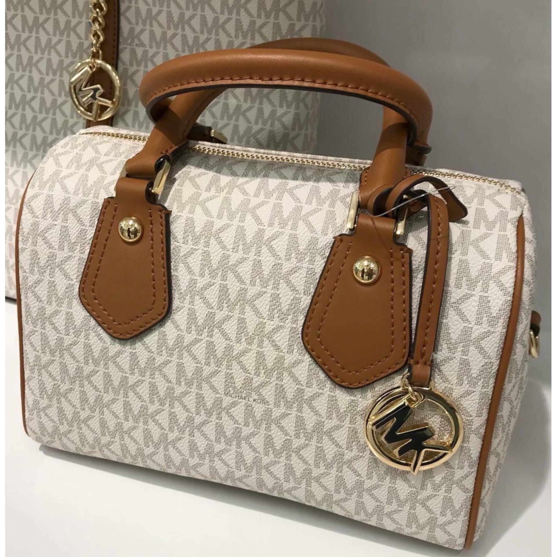 Michael kors doctors handbags best sale