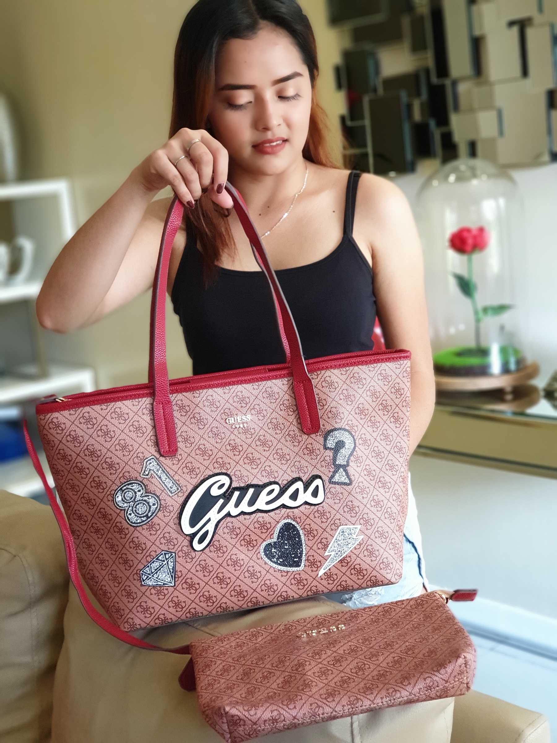 Authentic Guess Women's Classic Tote Bag Vikky 4G Logo in