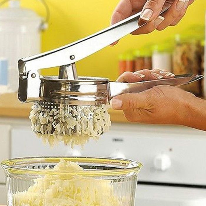  Potato Masher, Hand Masher Heavy Duty Stainless Steel Smasher  Mashed Mud Kitchen Tools for Vegetables Refried Beans, Baby Food, Fruits,  Bananas, Baking,Yams Potatoes Food Masher Utensil -Easy to Clean: Home 