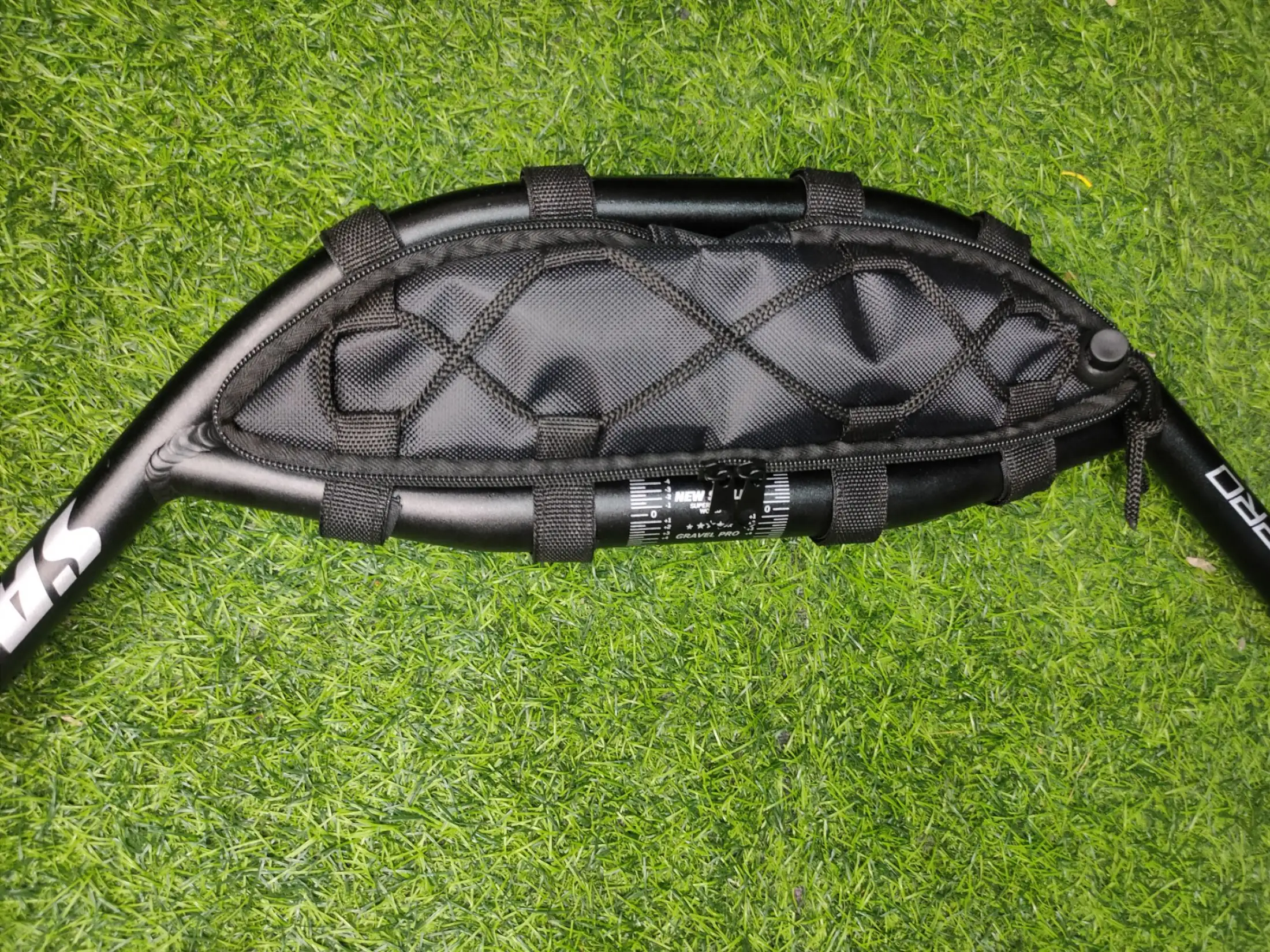 loop bar bag