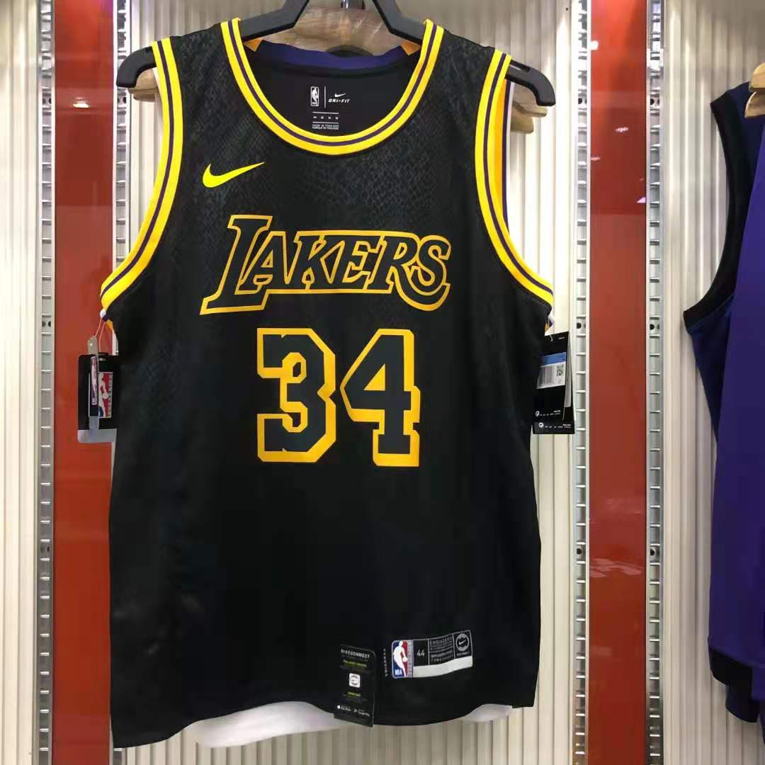 Black Mamba Lakers Jersey, Men's Fashion, Activewear on Carousell