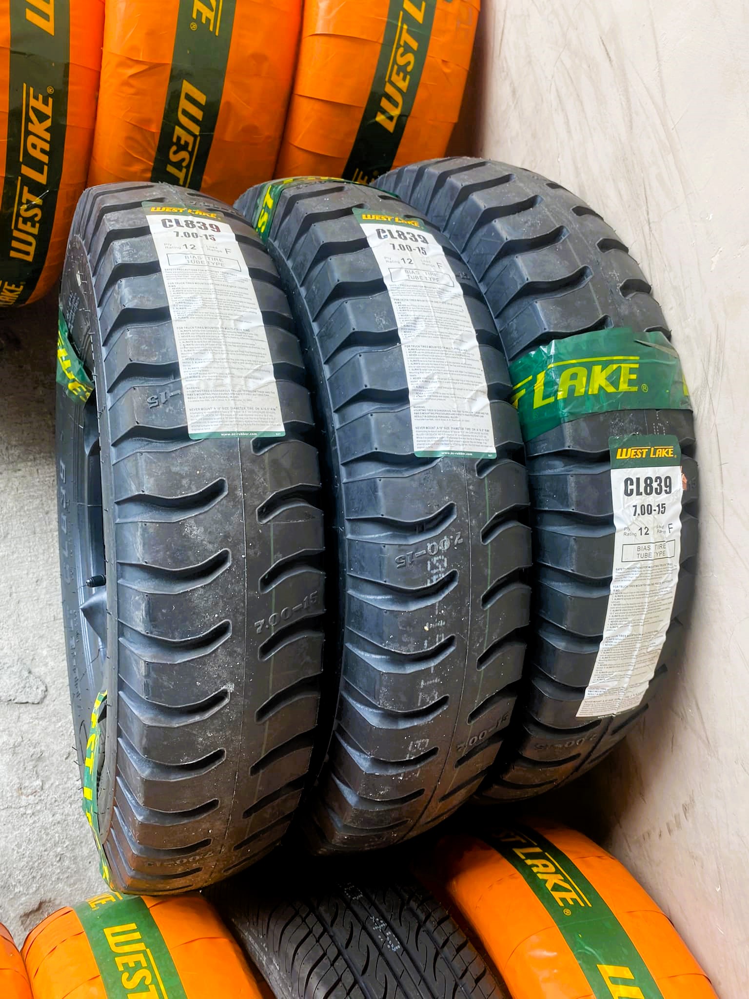 Super Lug Fifty Mrf 15 Inch Tyre Price Super Lug Fifty 700 15 Mrf