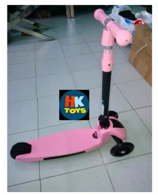 HKTOYS Foldable Kick Scooter LED Flashing Wheels Kids Scooter Folding Adjustable (A5) good for 2 to 9 years old (2)
