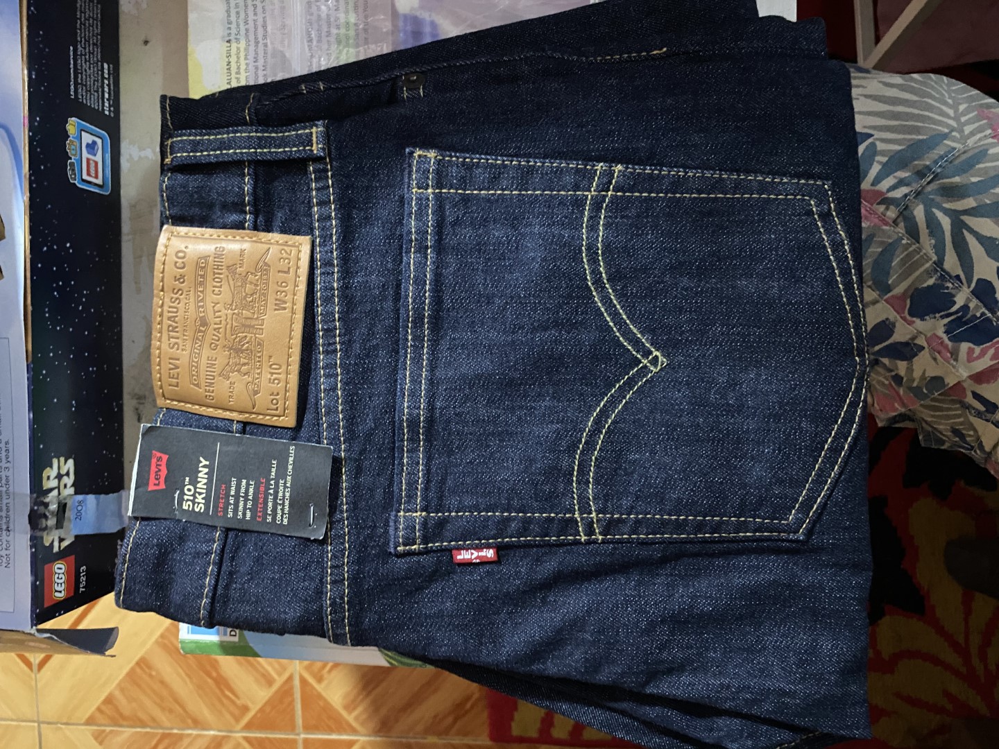 Shop Man Authentic Levi 501 Jeans online 