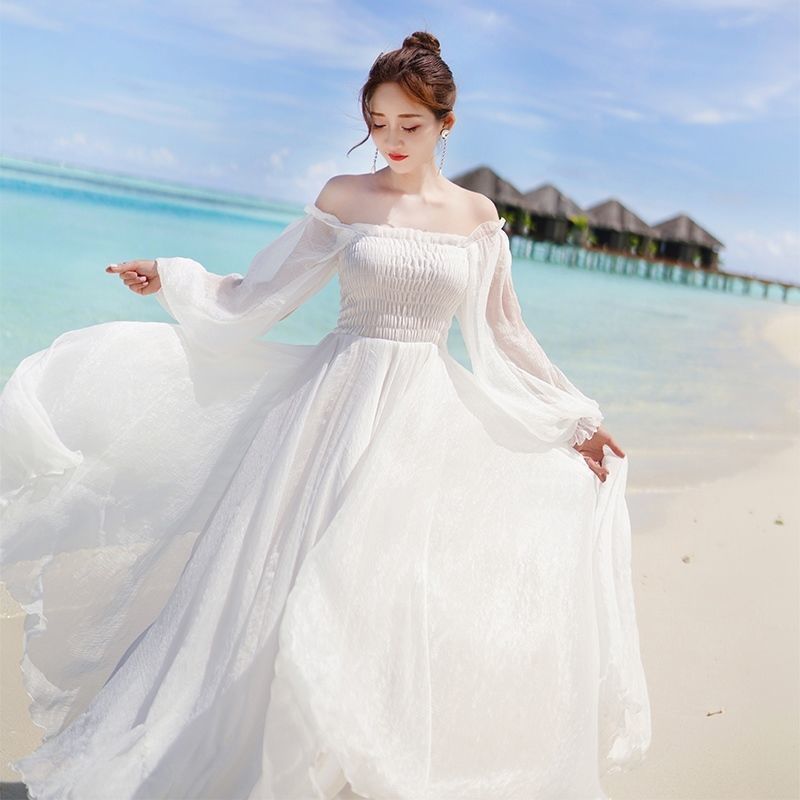 white dress shopee Saint by Kelly Faetanini  The Flower dimensional floral sweet and youthful sleeveless A Chanun.Clothing (@Chanun.Clothing)  Facebook
