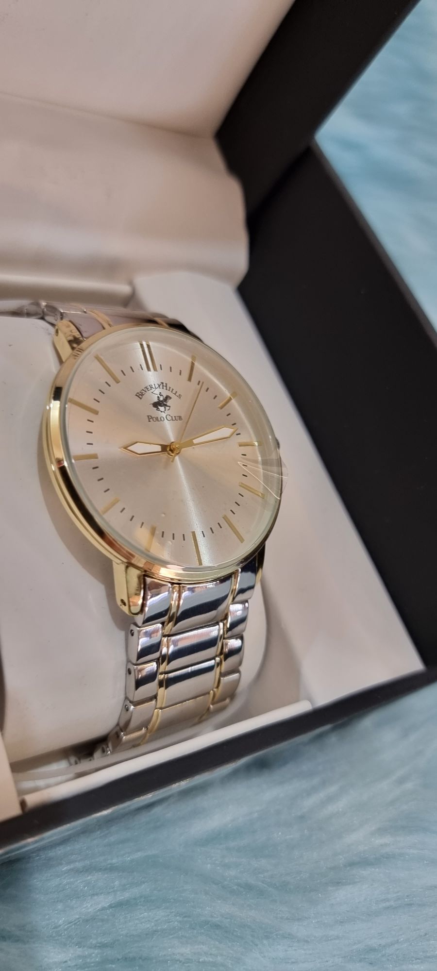 Beverly hills polo club clearance watch gold