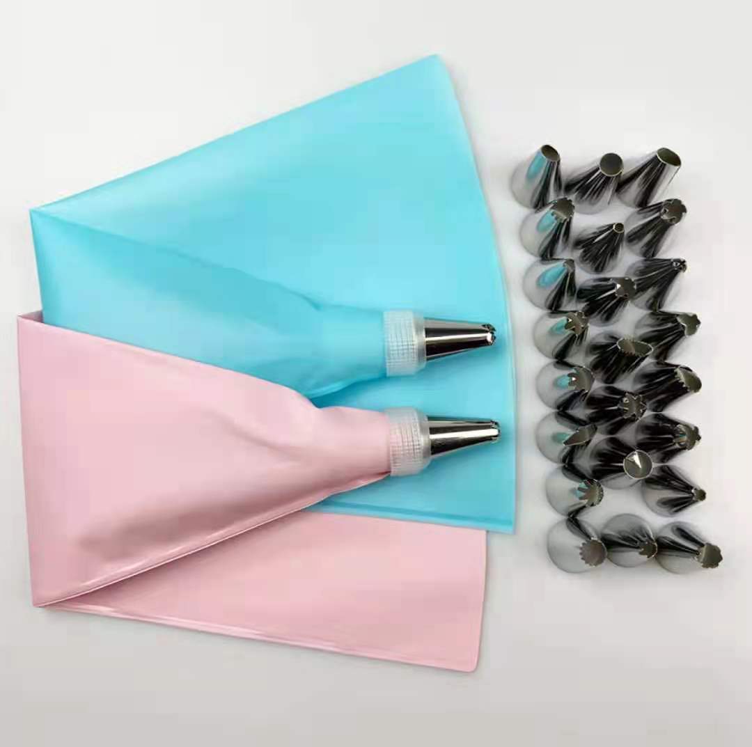 Ayxu 26PCS Cake Cream Decorating Piping Bag And Tip Set Silicone