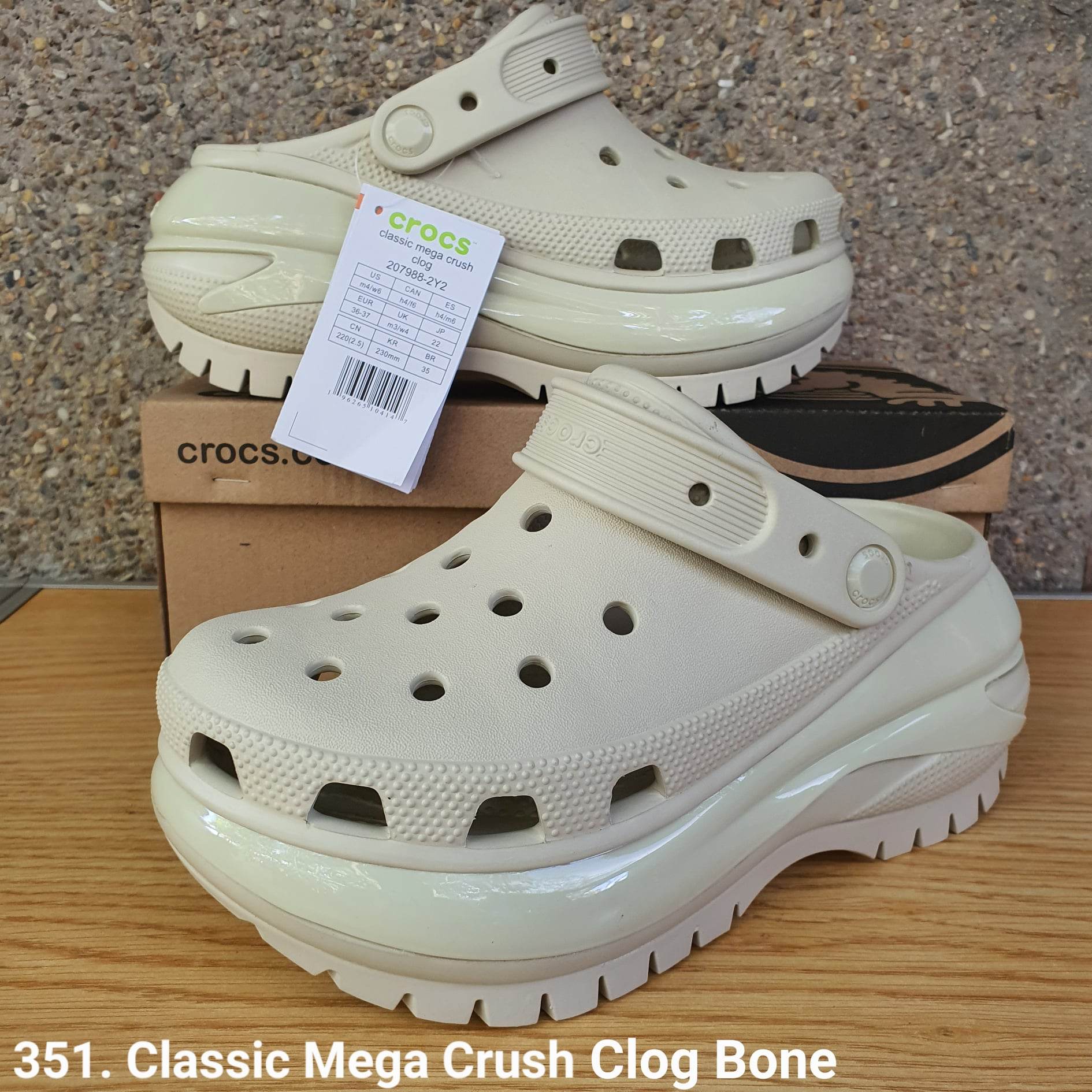 Mega crocs discount