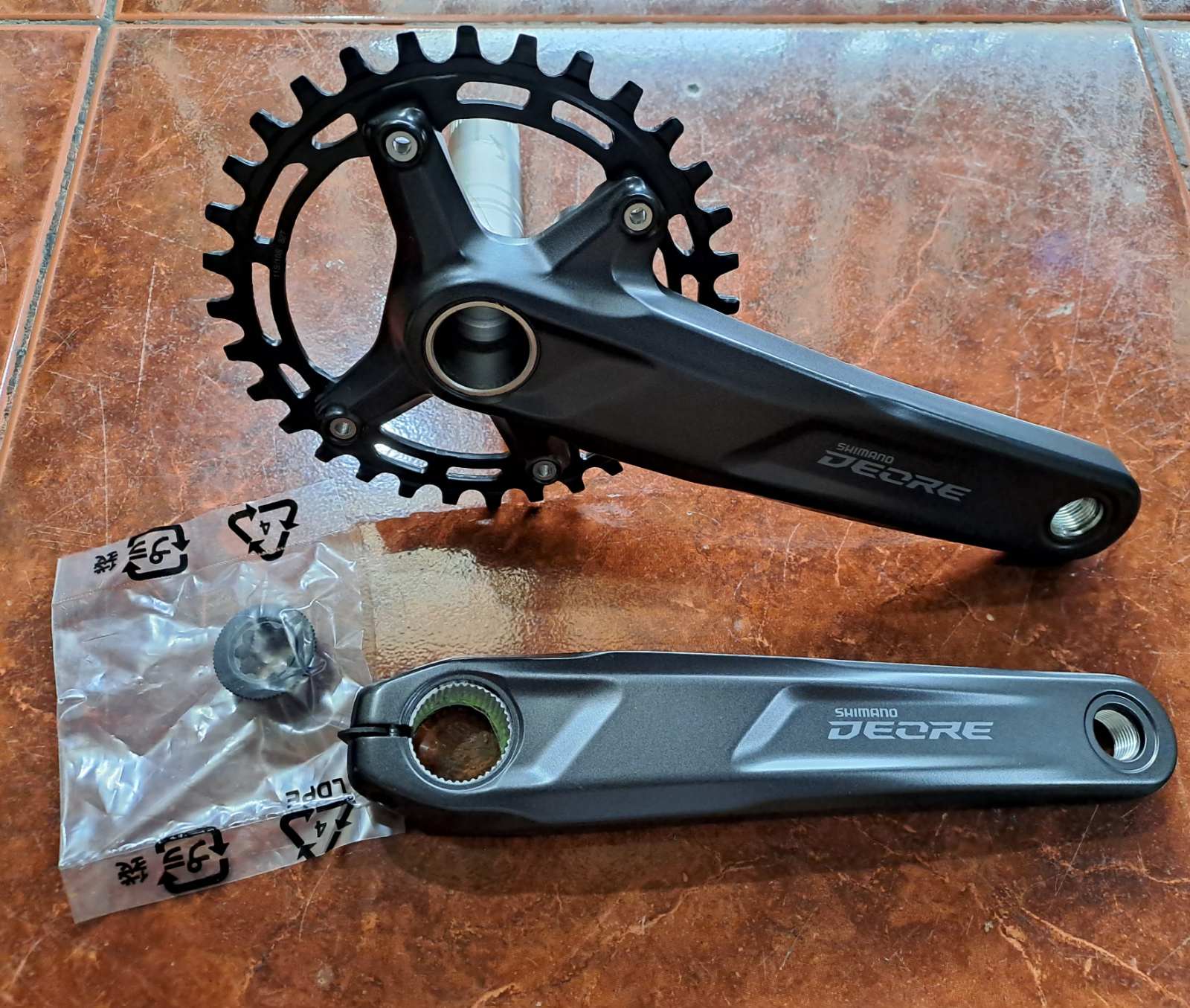 Suntour aion hot sale crankset