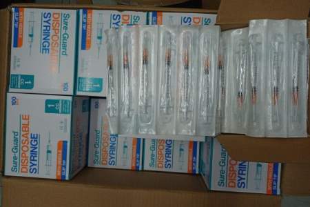 Disposable 1cc Syringe with Needle - Box of 100