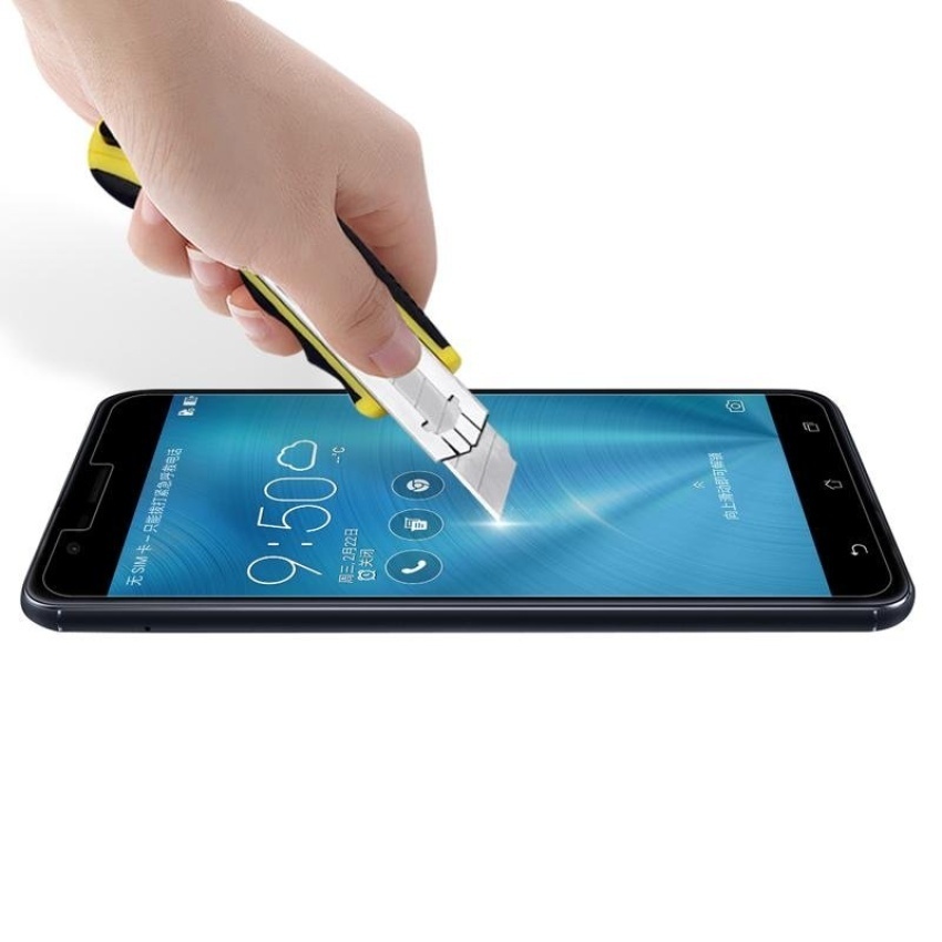 Nillkin 0.33mm Anti-Burst Tempered Glass Protective Film ScreenProtector (Straight Edge) For Asus Zenfone 3 Zoom ZE553KL (Clear) - Intl June 2018 - 4 Nillkin 0.33mm Anti-Burst Tempered Glass Protective Film ScreenProtector (Straight Edge) For Asus Zenfone 3 Zoom ZE553KL (Clear) - intl - 4