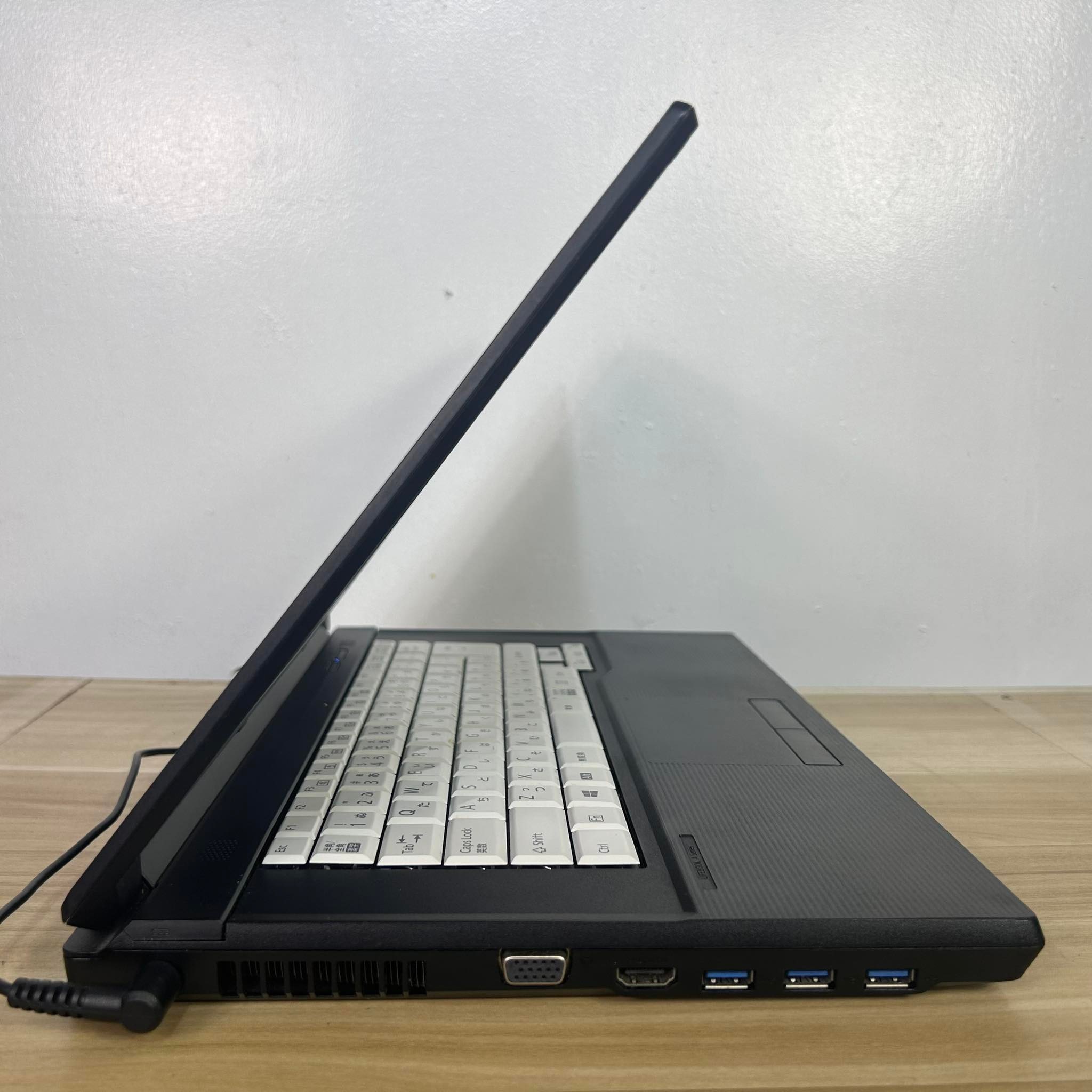 Laptop FUJITSU A576 Intel Celeron processor 4gb ddr3 ram Laptop FUJITSU A576 Intel Celeron processor 4gb ddr3 ram