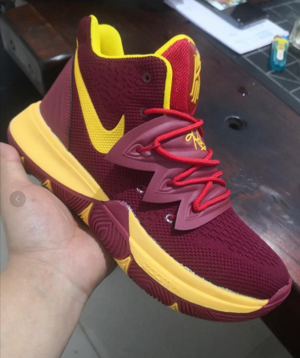 kyrie 5 maroon