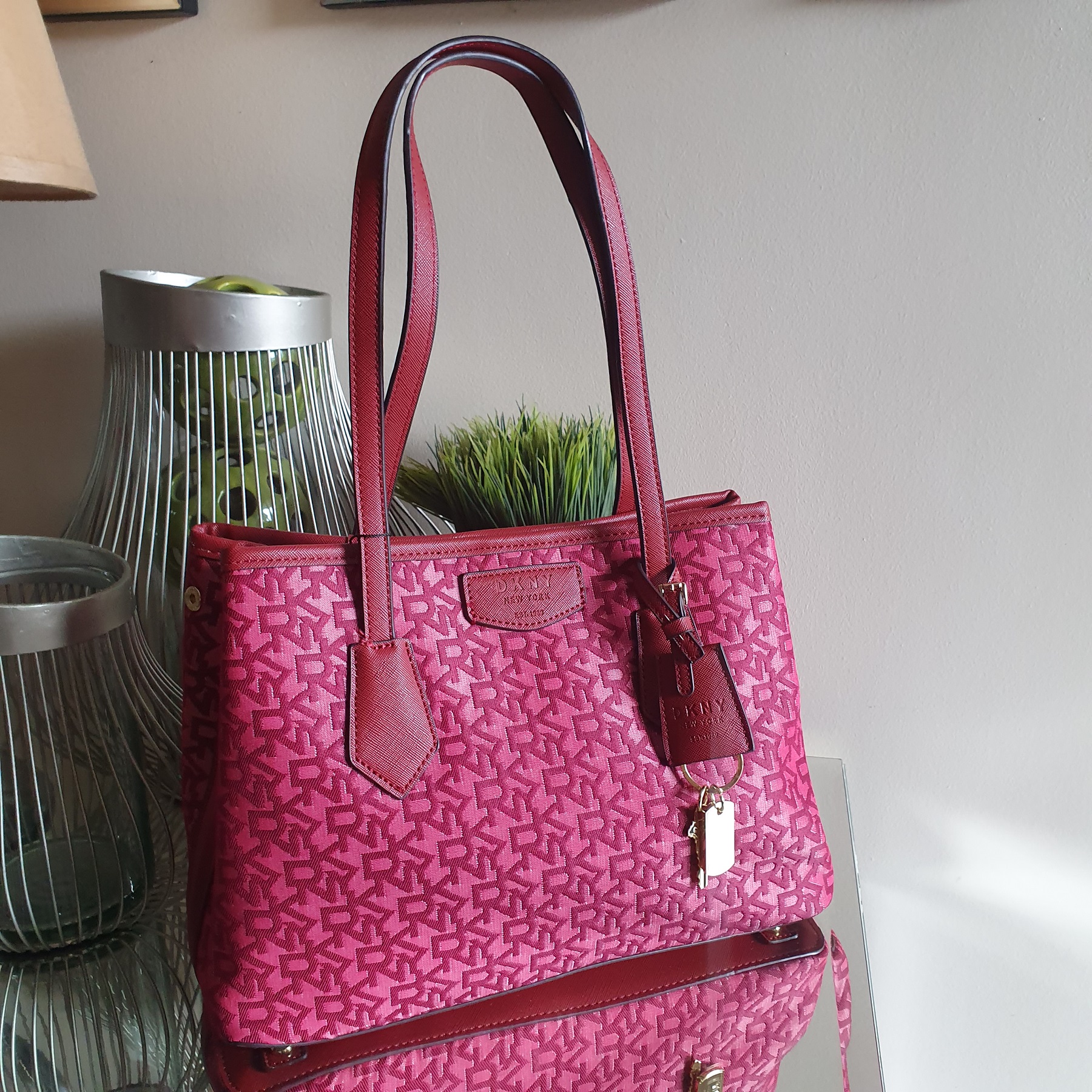 Dkny tote best sale bag pink