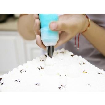 5 Pcs 3 Size Silicone Pastry Bag Reusable Icing Piping Bag CakeCream DIY Decor Tool Set Dessert Baking Accessories - Intl April 2018 - 4 5 Pcs 3 Size Silicone Pastry Bag Reusable Icing Piping Bag CakeCream DIY Decor Tool Set Dessert Baking Accessories - intl - 4