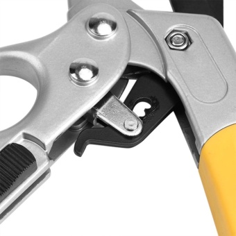High Carbon Steel Pruning Shears Cutter Gardening Plant Scissor Branch Pruner Trimmer Tools - Intl June 2018 - 5 High Carbon Steel Pruning Shears Cutter Gardening Plant Scissor Branch Pruner Trimmer Tools - intl - 5