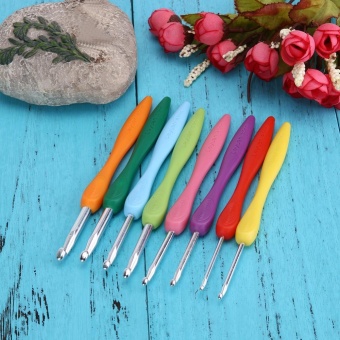 Soft Handle 8pcs Colorful Aluminium Crochet Hooks Knitting NeedlsSet - Intl June 2018 - 2 Soft Handle 8pcs Colorful Aluminium Crochet Hooks Knitting NeedlsSet - intl - 2