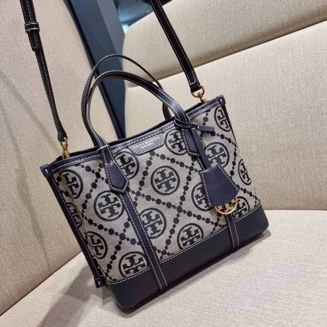 Tory Burch 83313 Perry T Monogram Small Triple-Compartment Tote #งานshop
