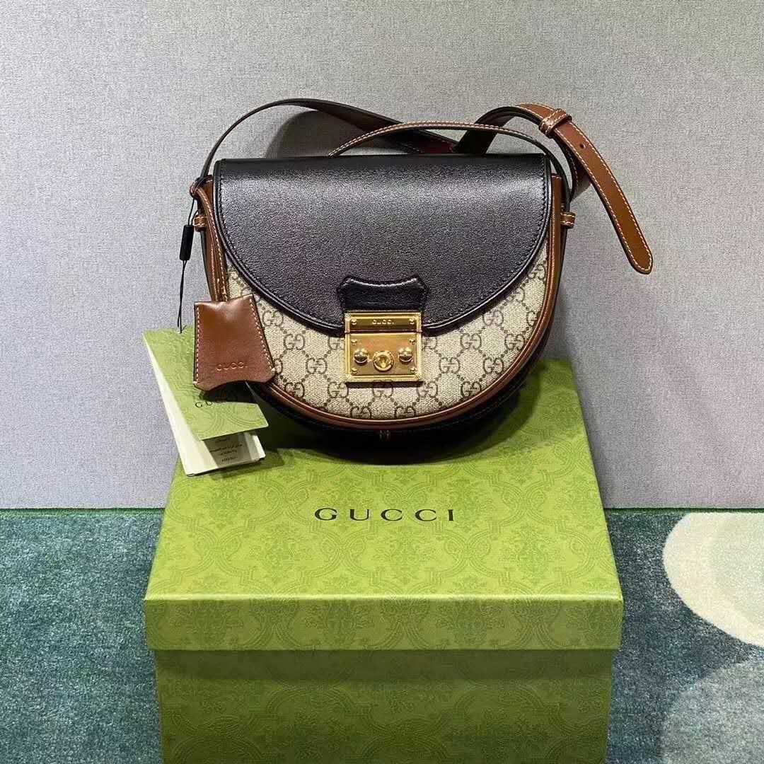 Gucci Sling bag (TOP GRADE)