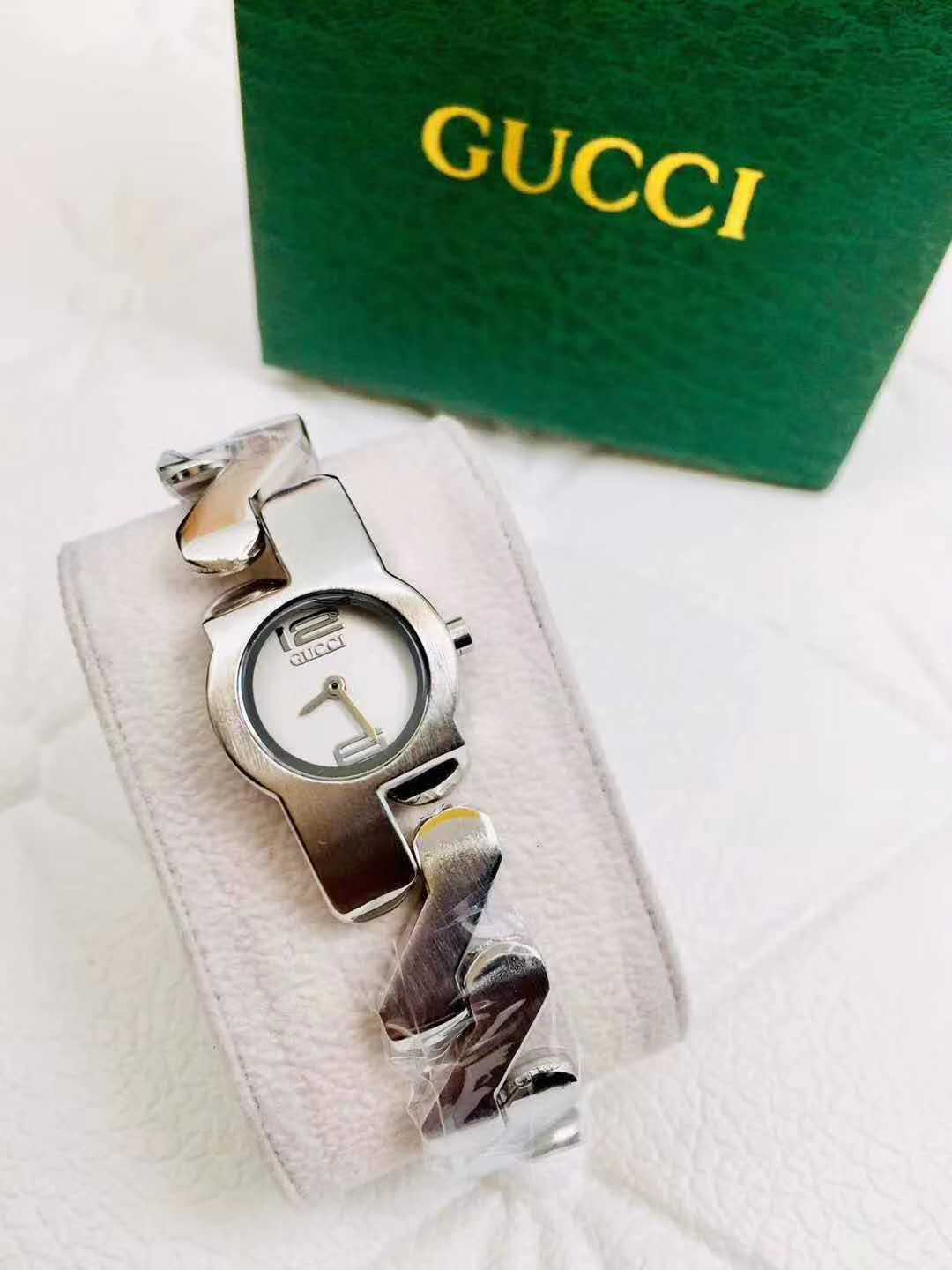 Gucci watch zig outlet zag