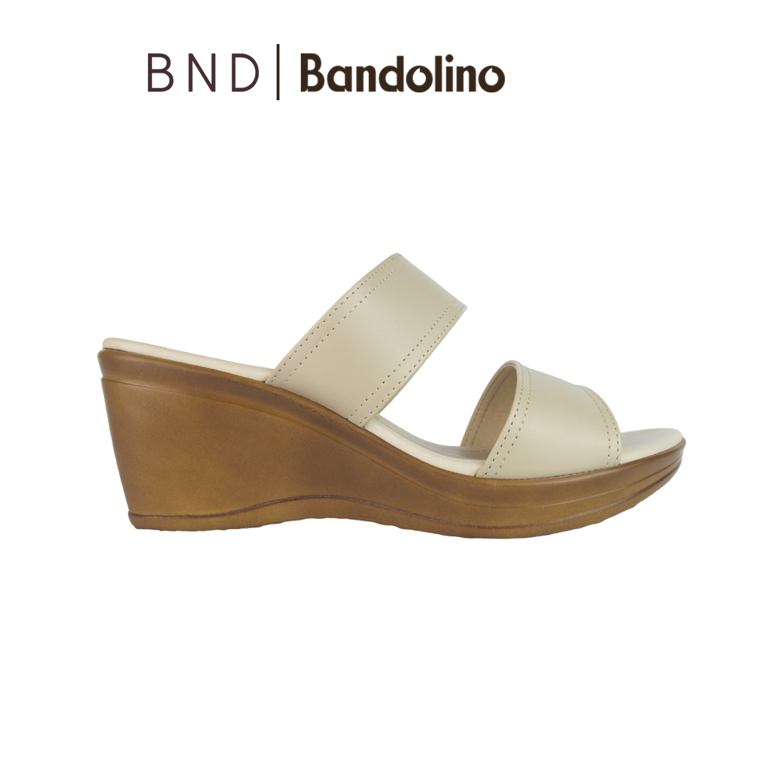 Bandolino best sale wedge sandals