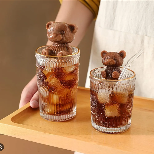 PUROSUR Bear Ice Mold 4 Pack, Ice Cube Trays Molds 3D DIY Drink Cake Decoration for Christmas, Party, Family to Make Lovely Ice Coffee, Juice, Cocktail. Candy