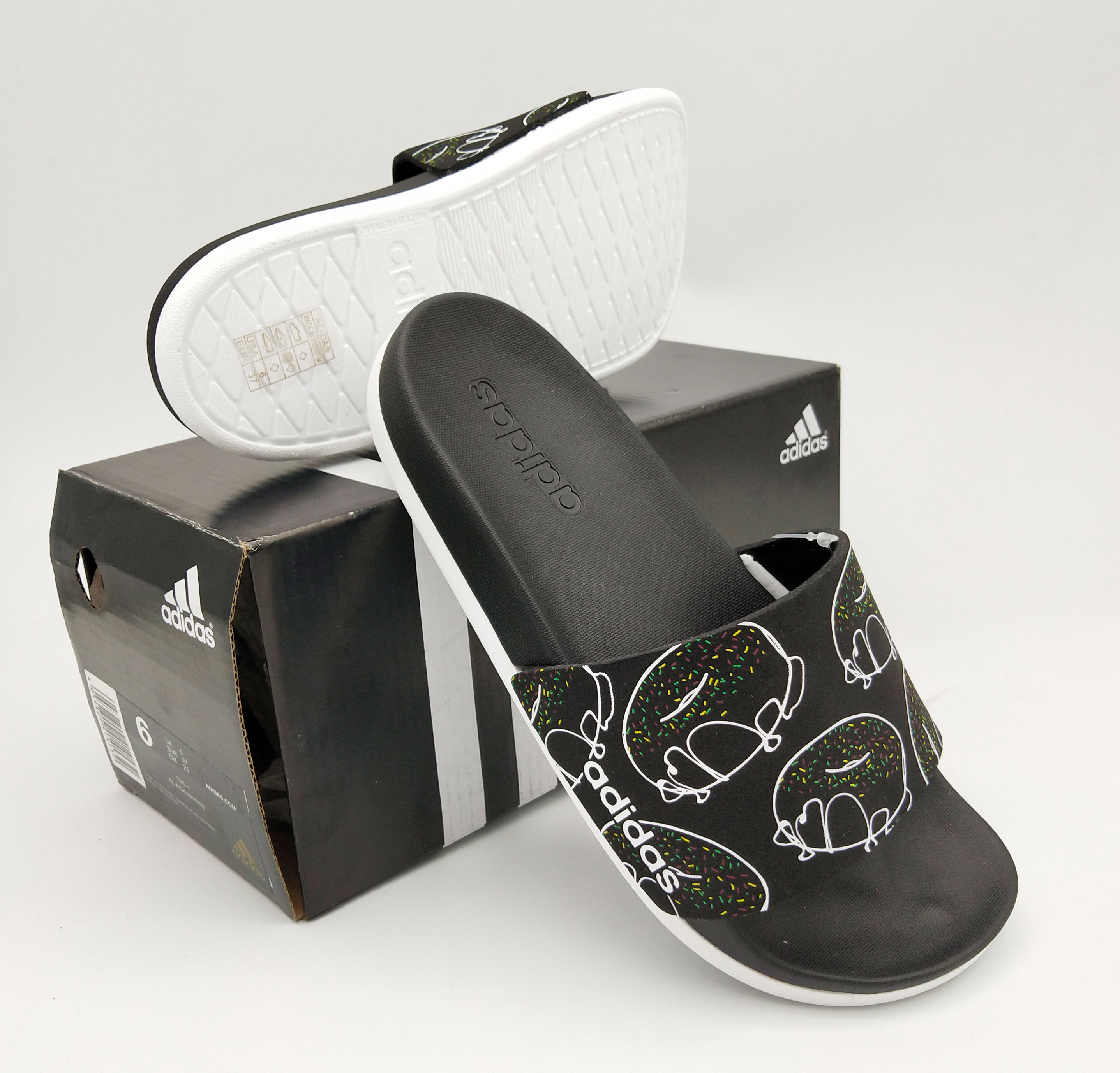 adidas slippers classic