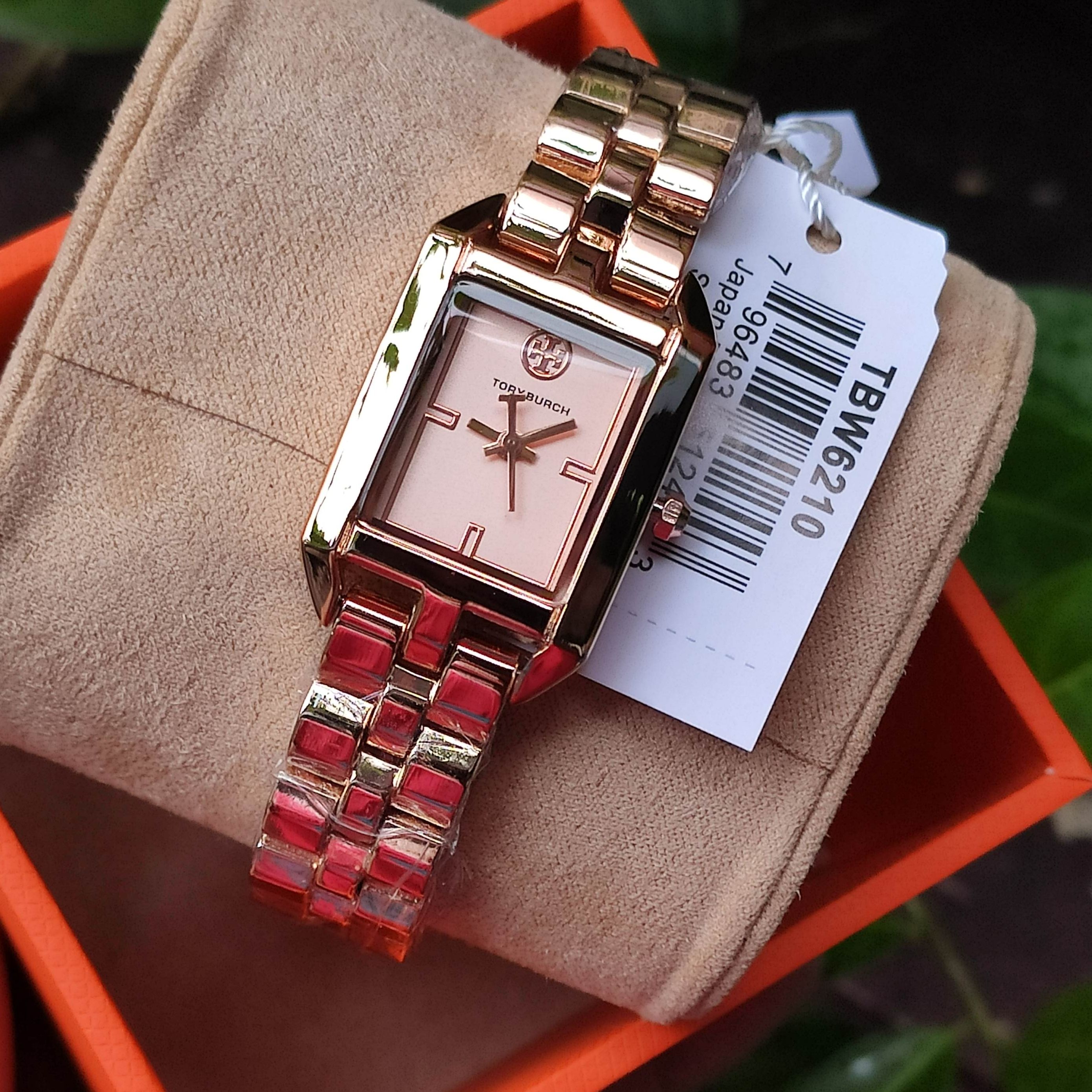 TORY BURCH ROBINSON WATCH Original Quality 4100/- – Luxury Hack