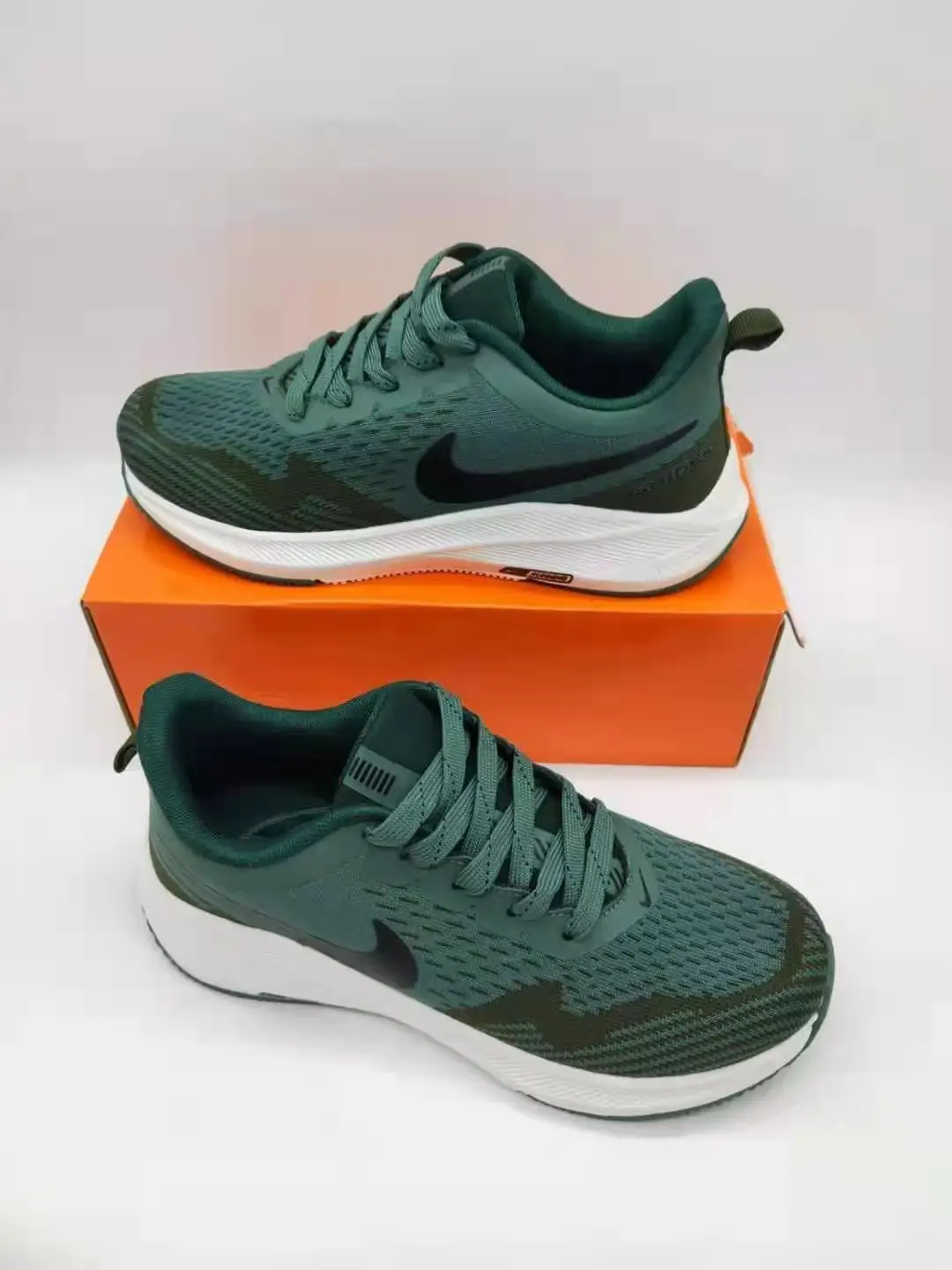 mens nike shoes green