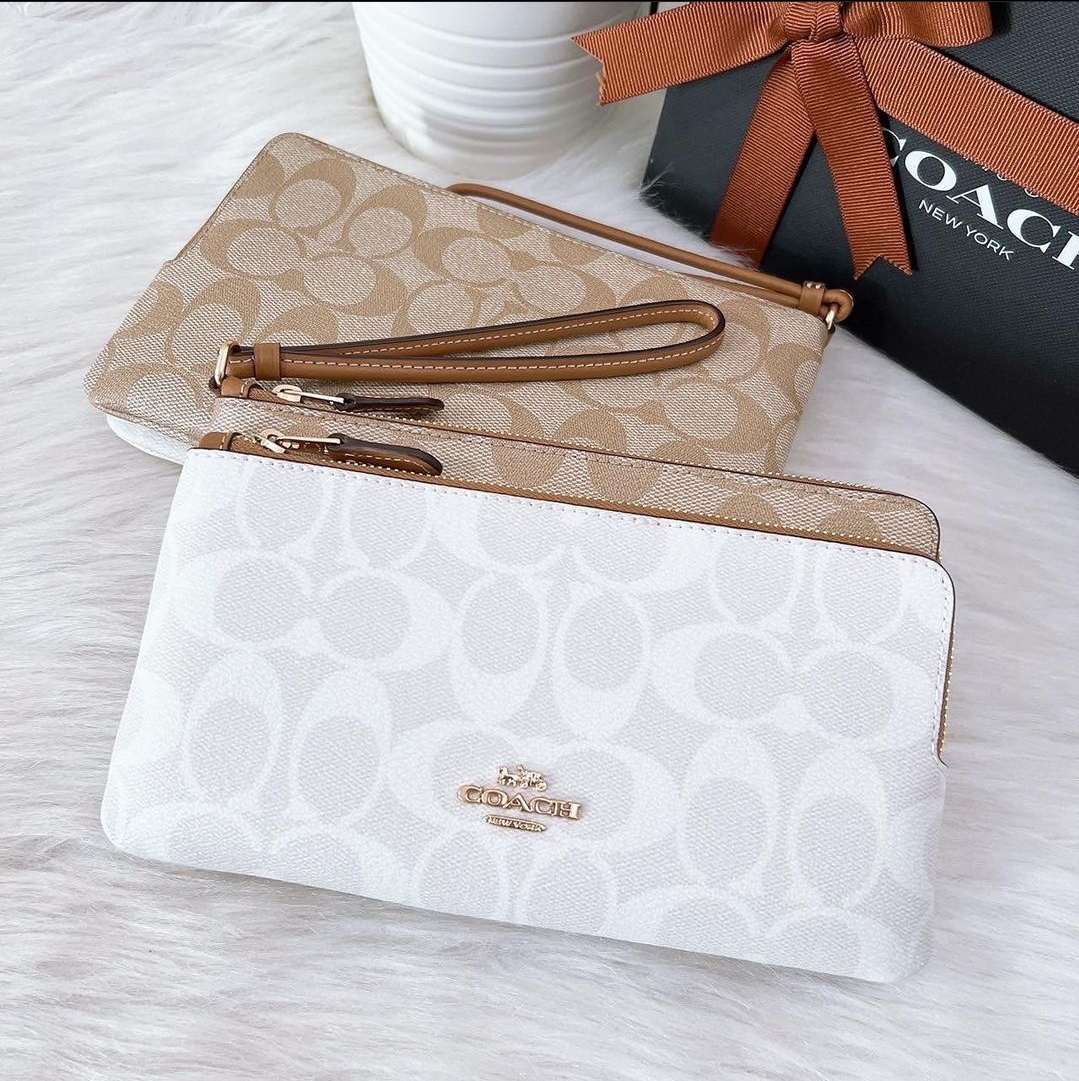 Coach zip wallet sales wristlet