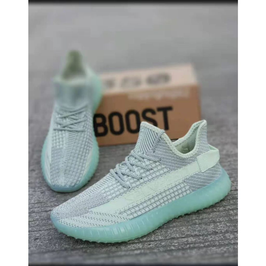 Yezzy Boost 350 Supreme running shoes 