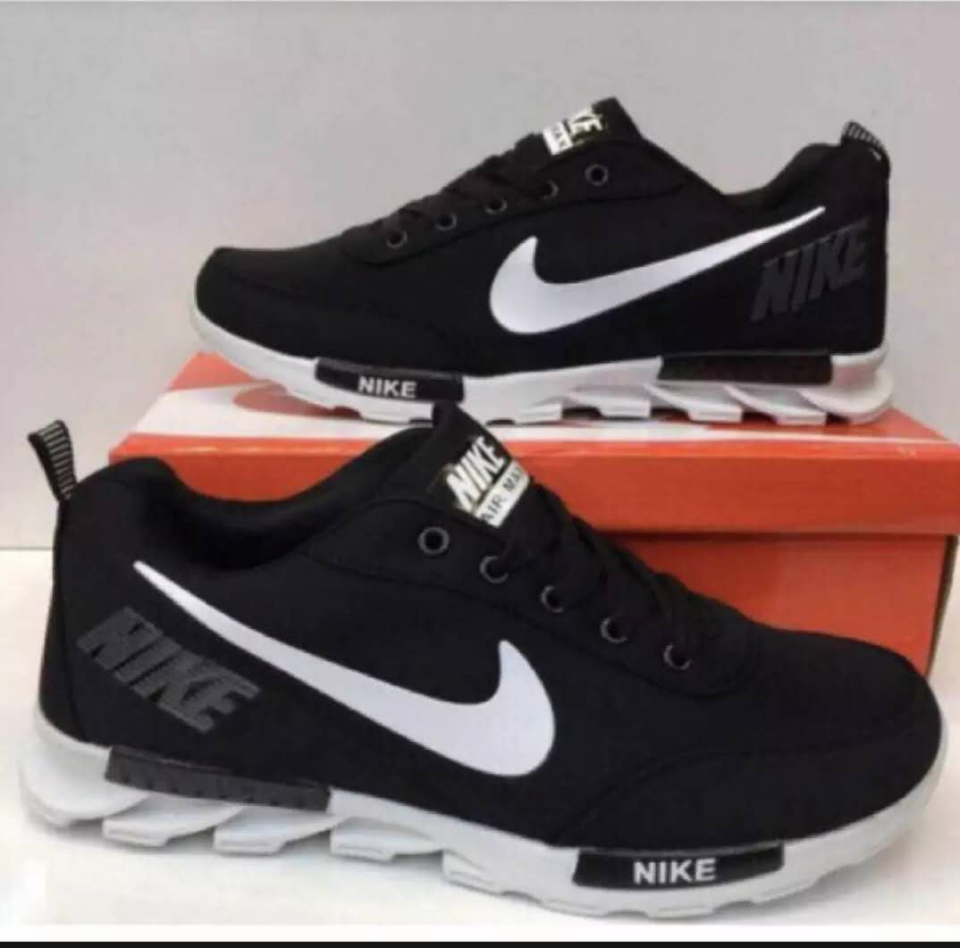 NIKE Spike Running shoes for Men and 