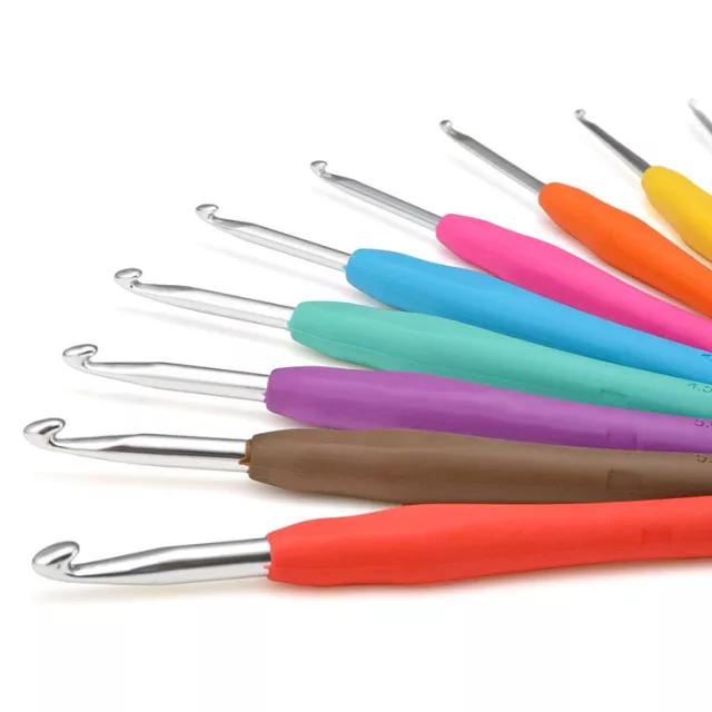 Crochet hook set 5pcs sizes 2mm, 2.5mm, 3mm, 3.5mm and 4mm