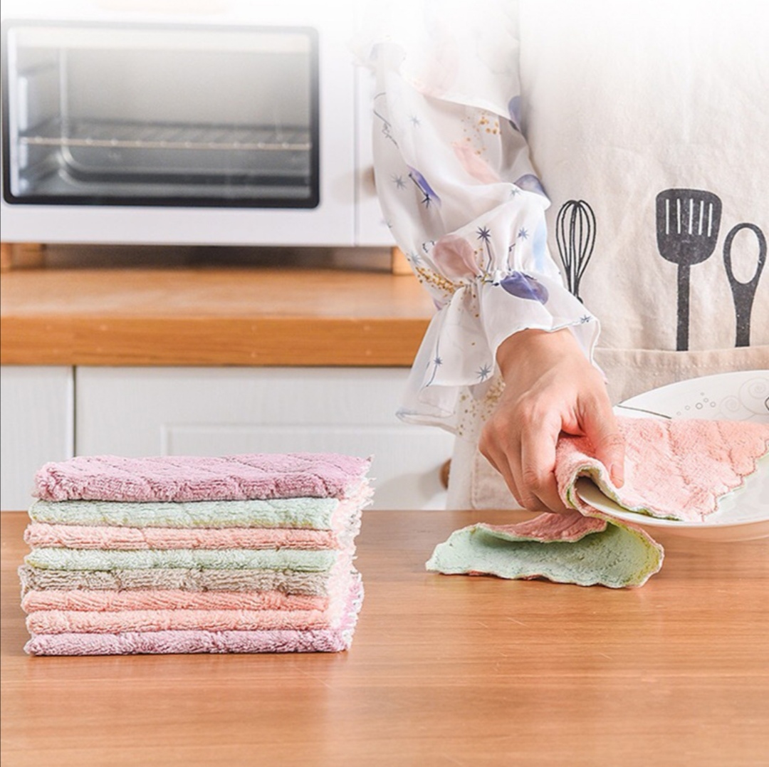 Bathroom Kitchen Dishclout Cleaning Cloth and Dish Cloth Bedroom Dockomo Non Stick Oil Coral Velvet Hanging Hand Towels Non-Oil Hand Towel for Kitchen Office Cleaning 