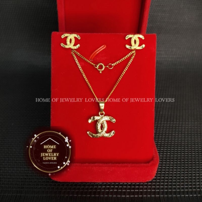 OwO 10k saudi gold chanel necklace and 