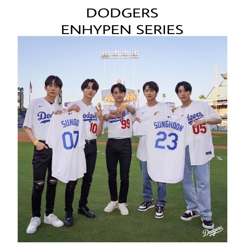 Mga bagong high-quality at pinaka-popular jerseys Enhypen Jersey Dodgers  White Collar V Tshirt / Enhypen T Shirt / Dodger Enhypen Shirt / Unisex  Summer Short Sleeve Tee Tops Custom Name Number Full