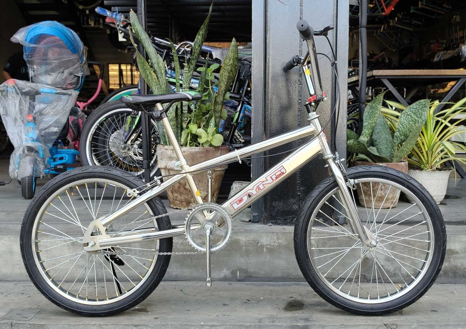 BMX Cycle Center Bicycle Tire Cult Size 20 x 2.40 110 psi