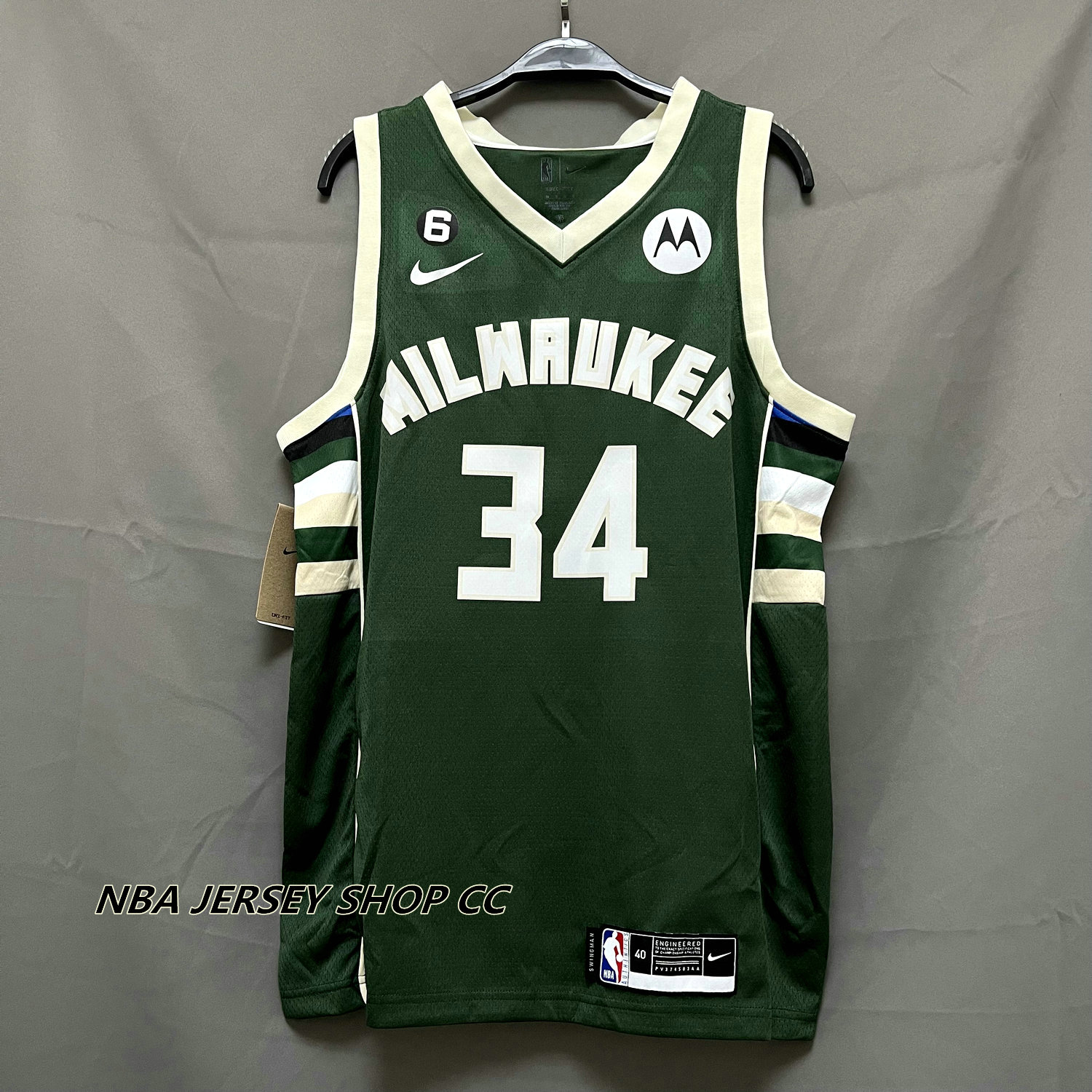 Nike Men's Milwaukee Bucks Giannis Antetokounmpo #34 White Dri-Fit Swingman Jersey, Small