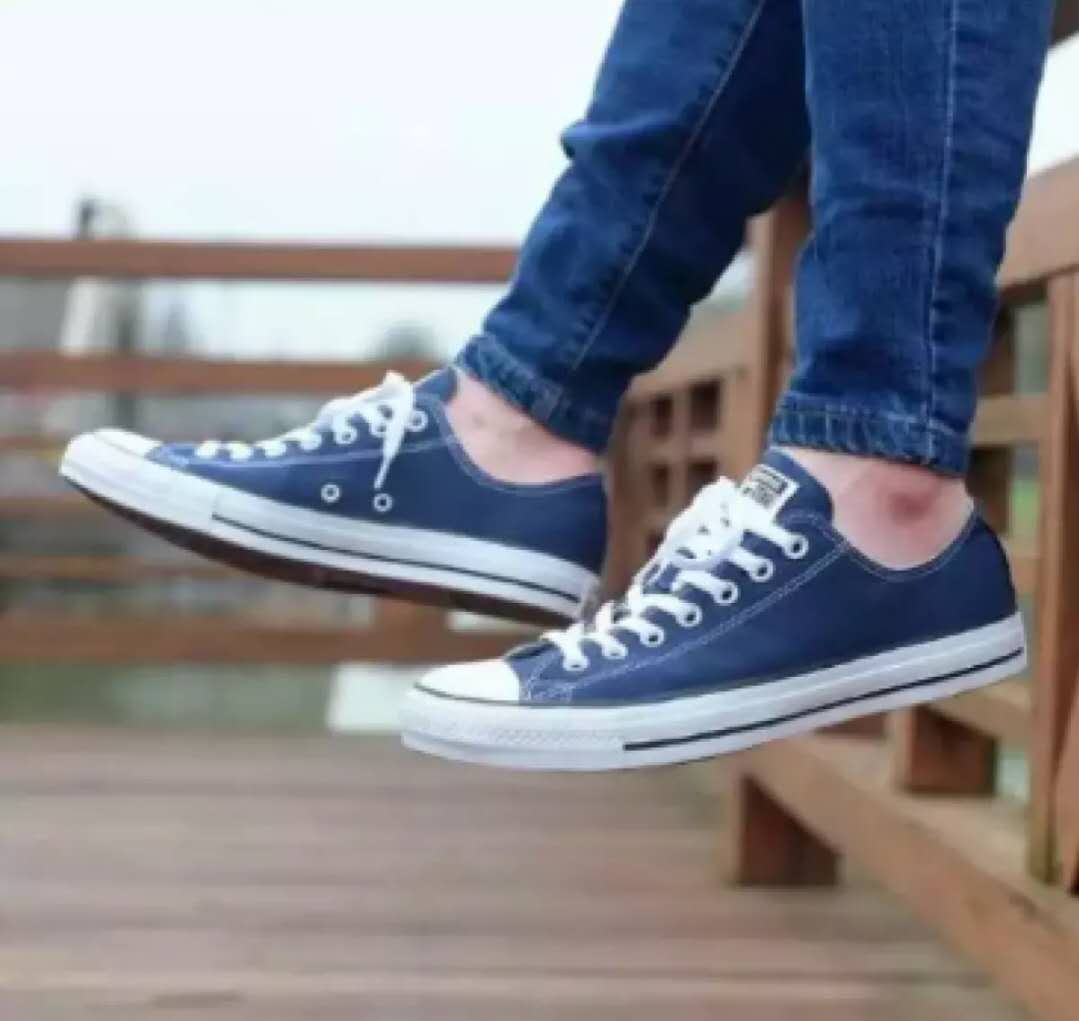 converse sneakers for men low cut