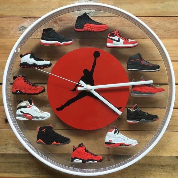 MCcc Shop Jordan clock 9 inches: Buy 