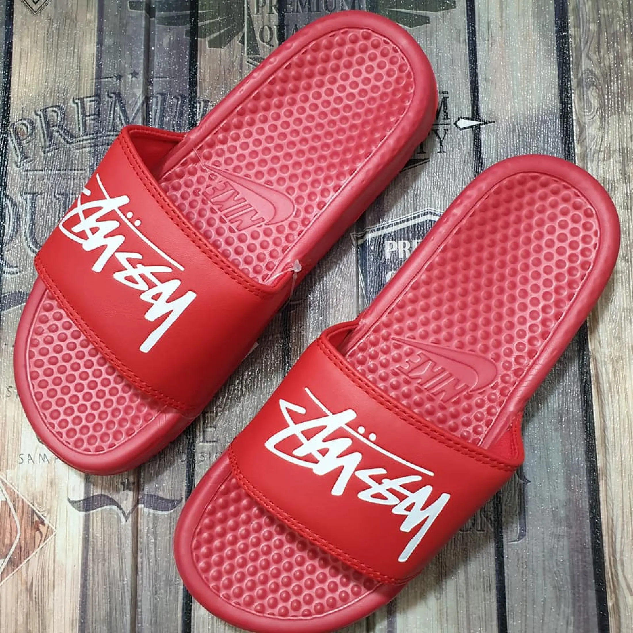 stussy slippers
