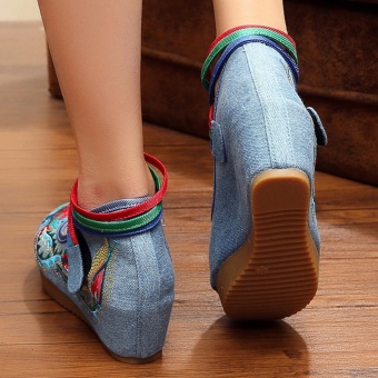 Indoor Outdoor Shoes For Women Lady Girls 2017 Embroidered FabricFashion Heighten Shoes Spring Flat Casual Running Shoes - Intl June 2018 - 4 Indoor Outdoor Shoes for Women Lady Girls 2017 Embroidered FabricFashion Heighten Shoes Spring Flat Casual Running Shoes - intl - 4