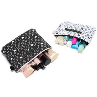 MARC JACOBS VIP Gift Japan Magazine Black/White Top Zip Purse BagSet Of 2 June 2018 - 3 MARC JACOBS VIP Gift Japan Magazine Black/White Top Zip Purse BagSet of 2 - 3