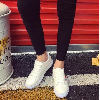 Popular Korean Fashion Flower Style Sneakers For Women - White June 2018 - 2 Popular Korean Fashion Flower Style Sneakers for Women - White - 2