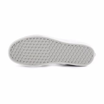 Vans Classic Slip On True White Canvas June 2018 - 3 Vans Classic Slip On True White Canvas - 3