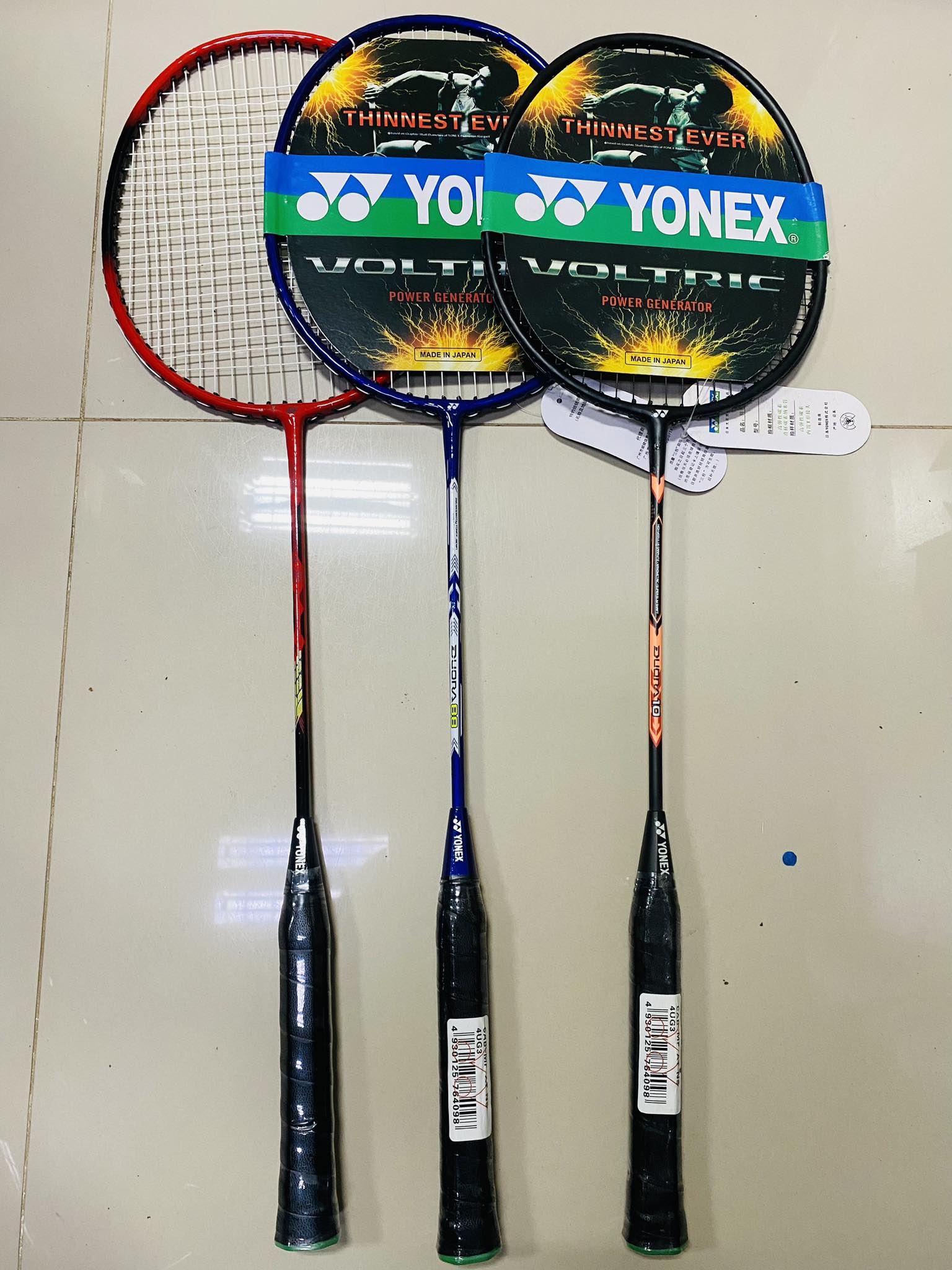 Yonex Single Badminton Racket, Minimal Damage, Random Color