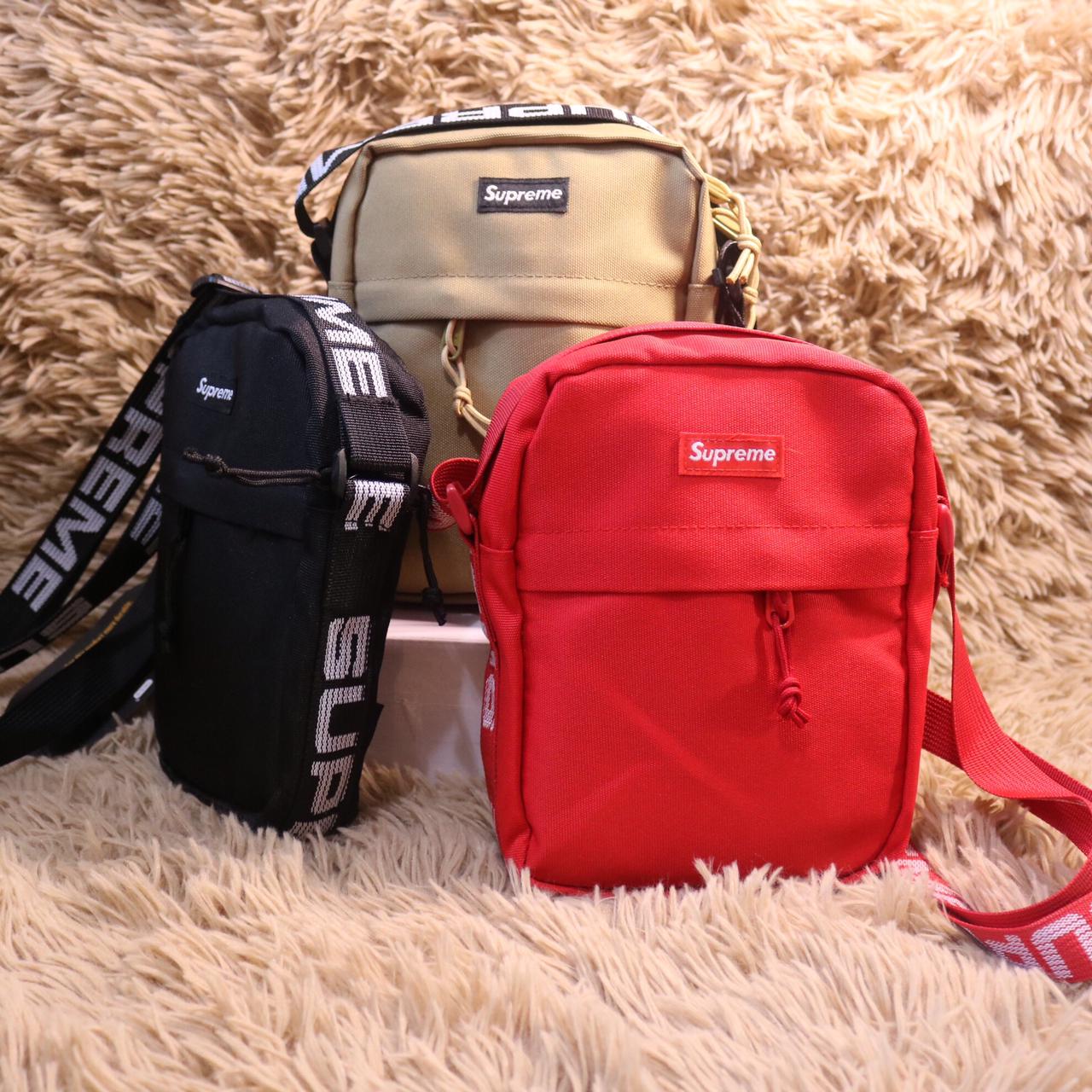 Supreme sling 2024 bag for men