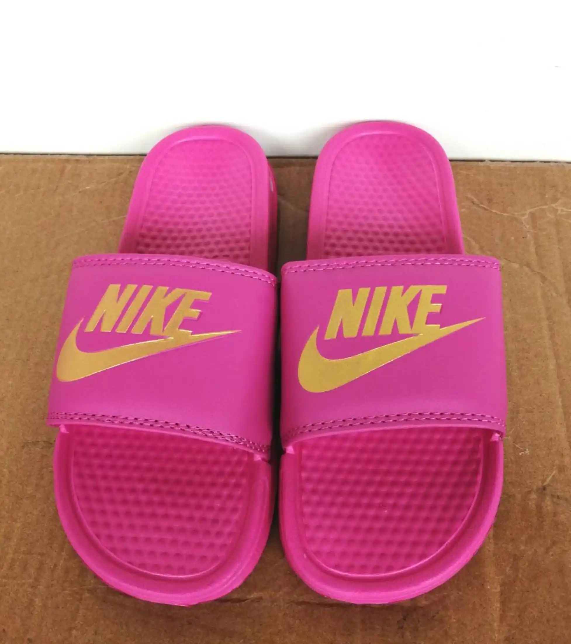 nike benassi 37