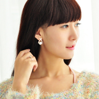 CADIS 24K The Beauty Of The Gloden Pearl Stud Earring - Intl June 2018 - 2 CADIS 24K The Beauty Of The Gloden Pearl Stud Earring - intl - 2