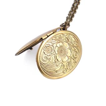 High Quality Store New Bronze Flower Pattern Photo Frame LocketPendant (Gold) June 2018 - 5 High Quality Store New Bronze Flower Pattern Photo Frame LocketPendant (Gold) - 5